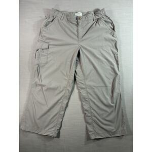 L.L. Bean Women’s Cargo Hiking Pants Size M Capri Gray Nylon Stretch Outdoor